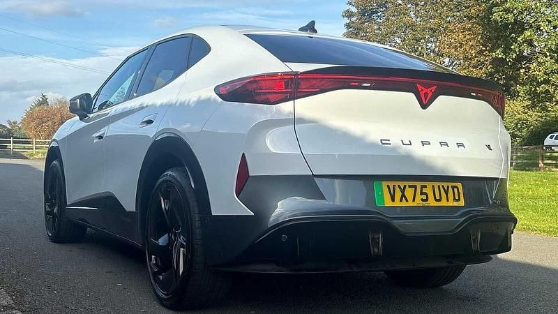 Used Cupra Tavascan VZ1 250 kW (340 HP) 2025 White silver SUV