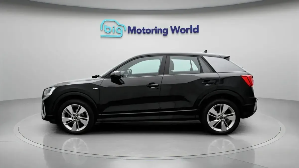 Used Audi Q2 S-Line 150 HP (110 kW) 2023 Black SUV