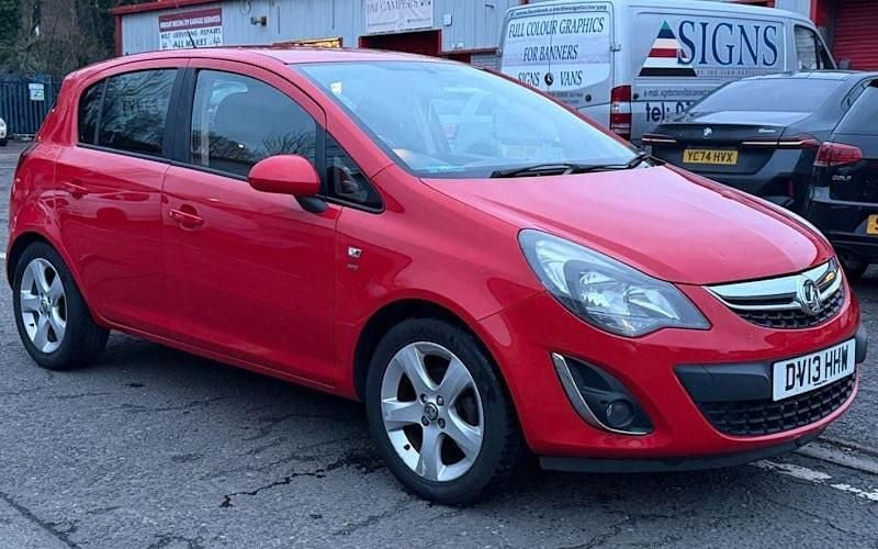 Used Vauxhall Corsa S 86 HP (63 kW) 2013 Red Hatchback