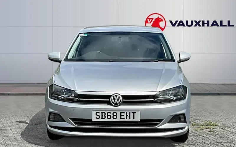 Used VW Polo SE 113 HP (83 kW) 2018 White Hatchback