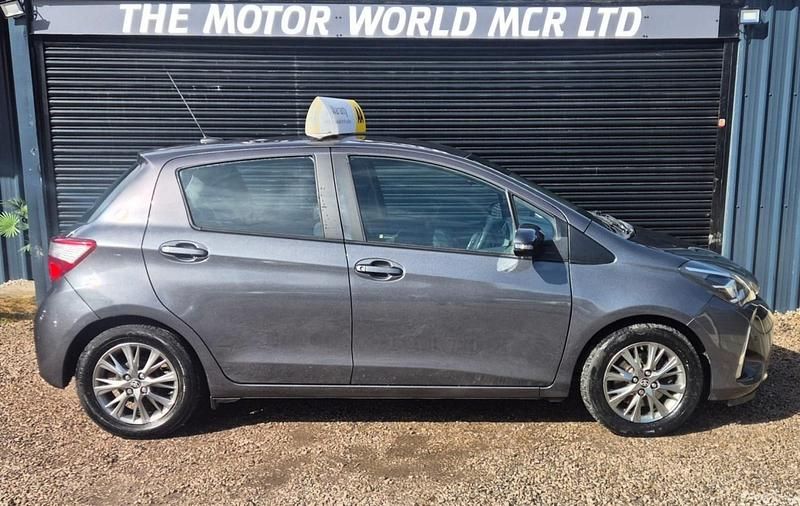Used Toyota Yaris 111 HP (81 kW) 2017 Grey Hatchback