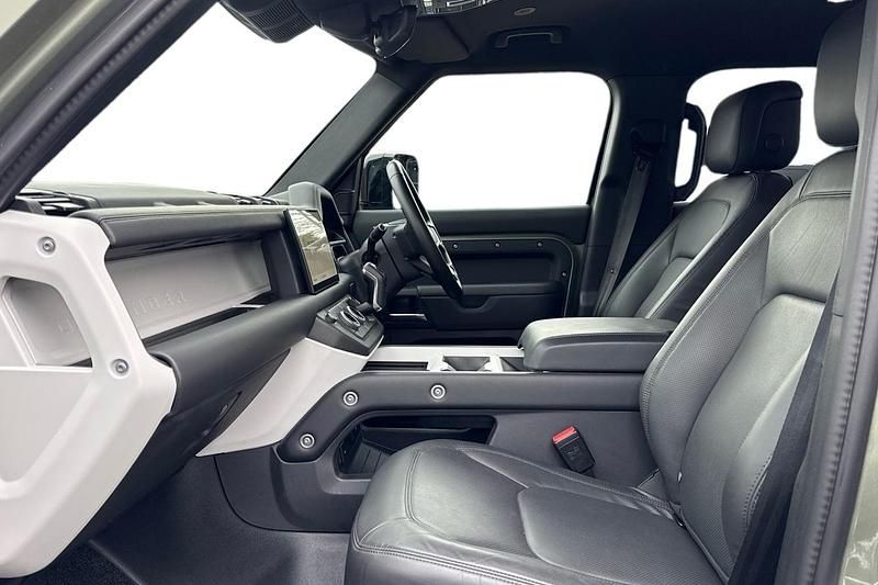 Used Land Rover Defender HSE Dynamic 2024 Green SUV