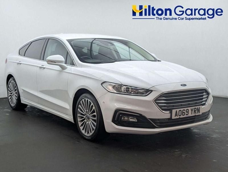 Used Ford Mondeo Titanium 190 HP (139 kW) 2020 White Hatchback