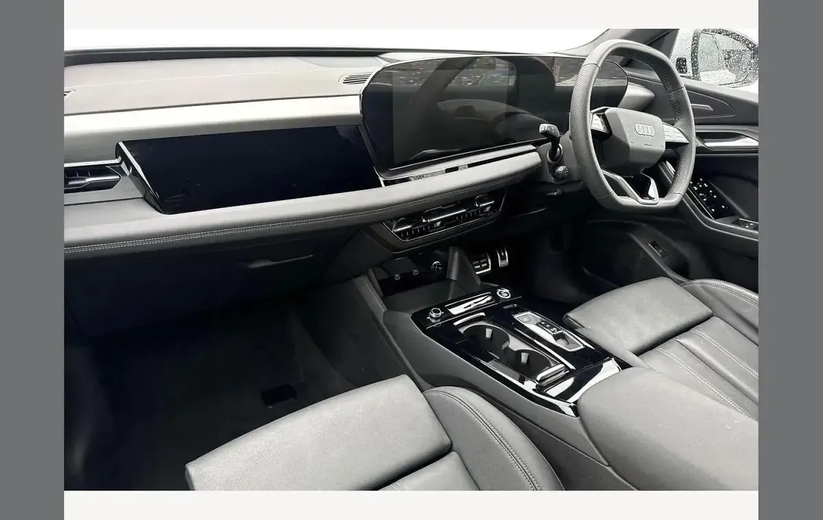 Used Audi Q6 e-tron S-Line 284 kW (387 HP) 2025 White SUV