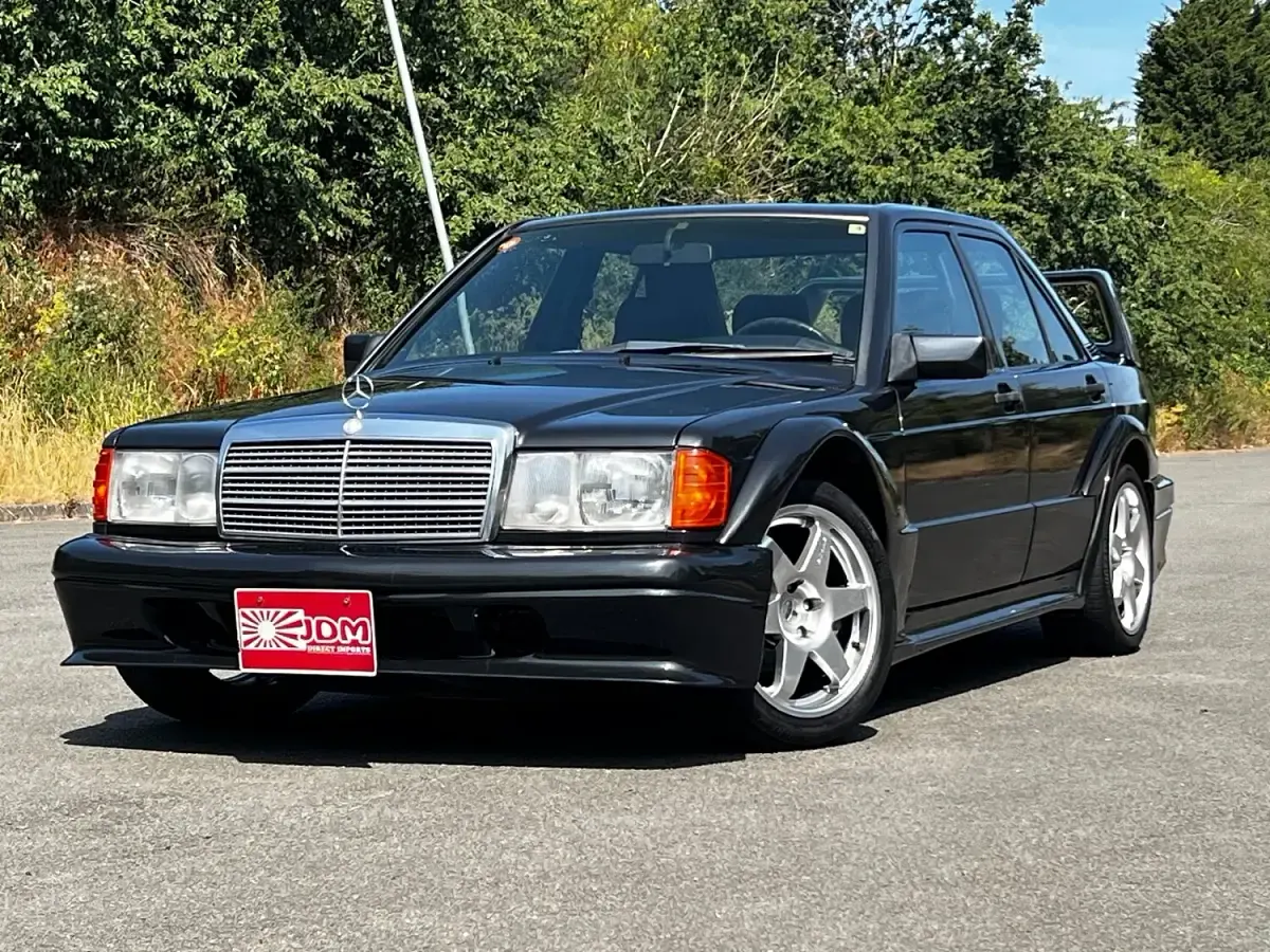 Used Mercedes 190 Style 165 HP (121 kW) 1991 Grey Sedan
