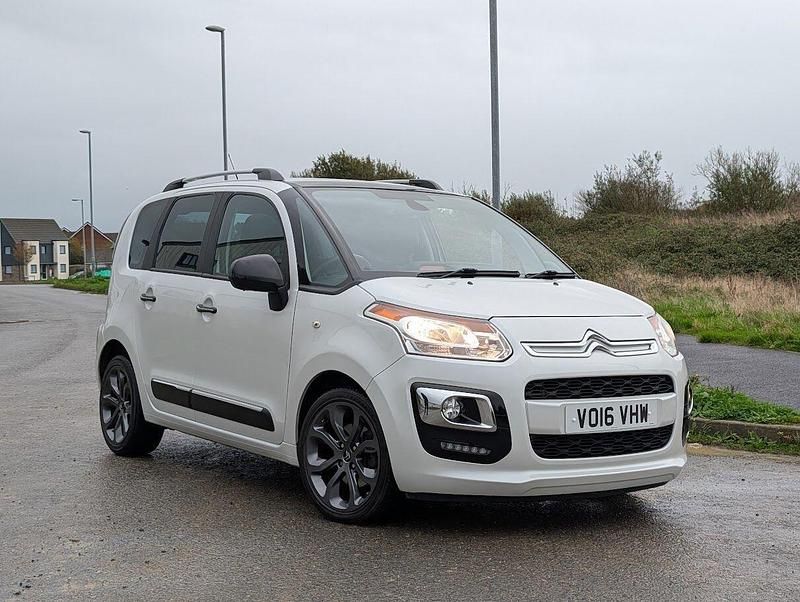 White Used 2016 Citroën C3 Picasso Platinum MPV | £7,000 (Fair price) - Image 1/4