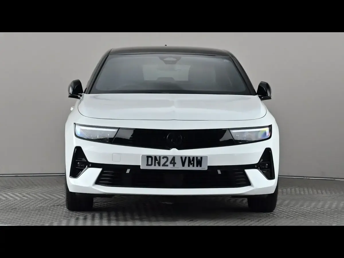 Used Vauxhall Astra 2024 White Hatchback