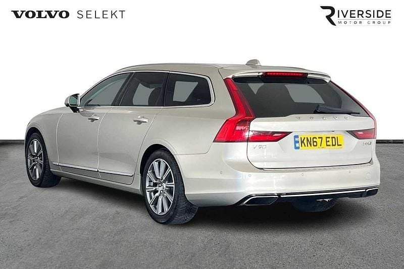 Used Volvo V90 Inscription 235 HP (172 kW) 2017 Luminous sand Estate