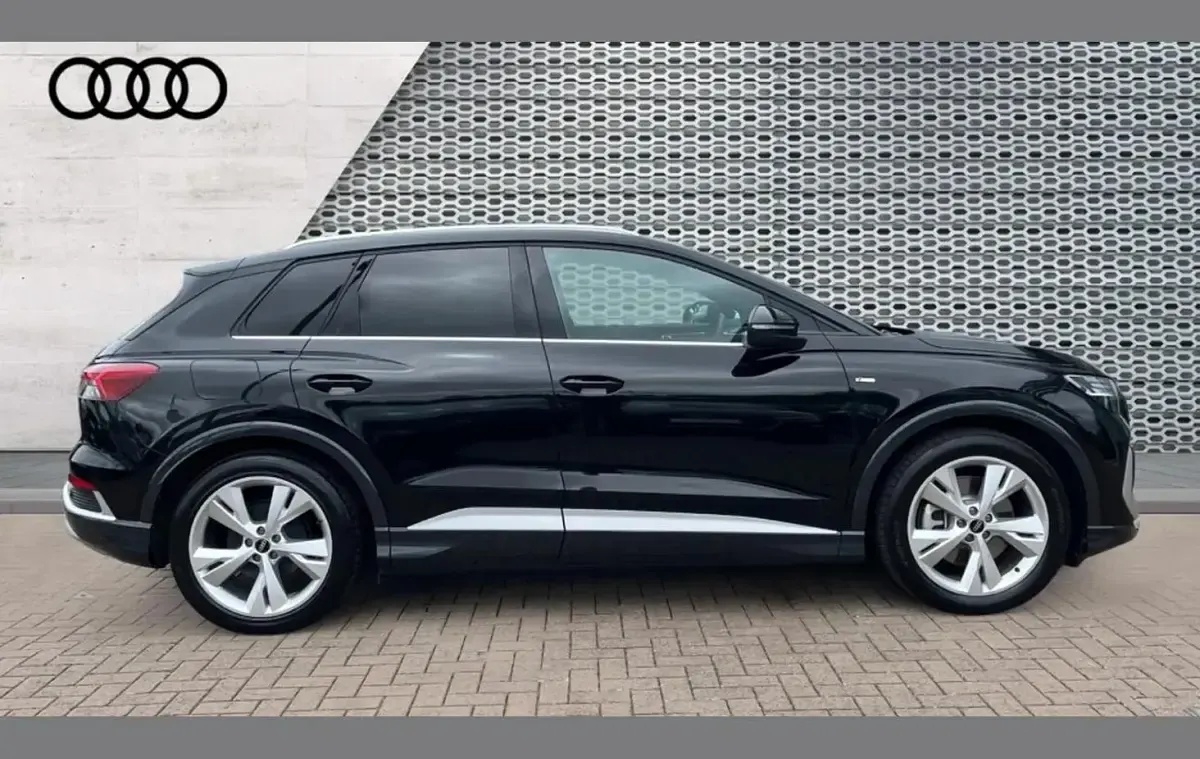 Used Audi Q4 e-tron S-Line 150 kW (204 HP) 2025 Black SUV