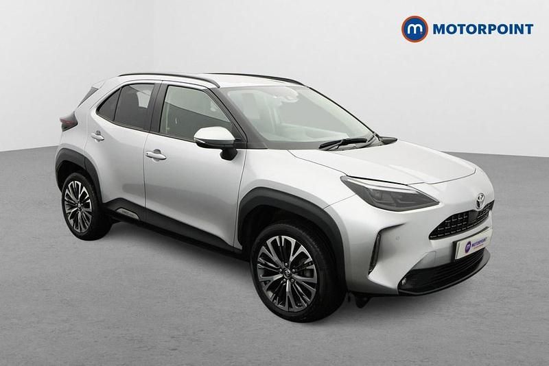 Silver Used 2022 Toyota Yaris Hybrid Estate | £20,649 (Fair price) - Image 1/4