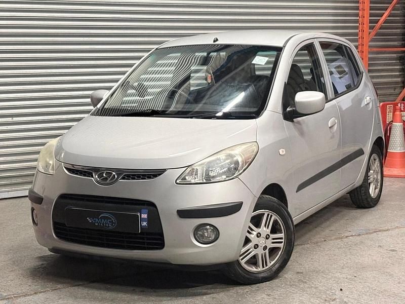 Usado Hyundai i10 Comfort 78 HP (57 kW) 2009 Prateado Citadino