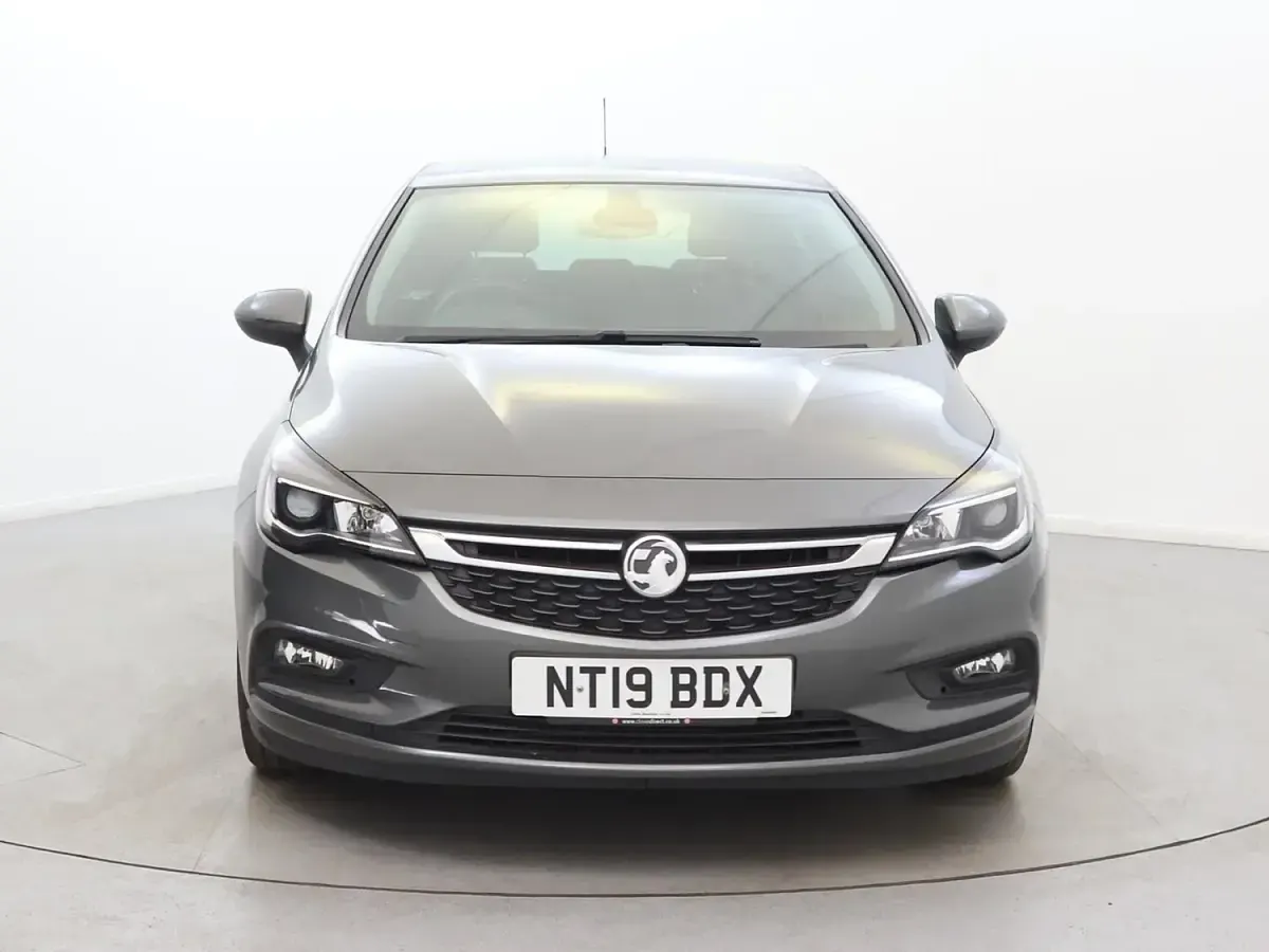 Used Vauxhall Astra 150 HP (110 kW) 2019 Grey Hatchback