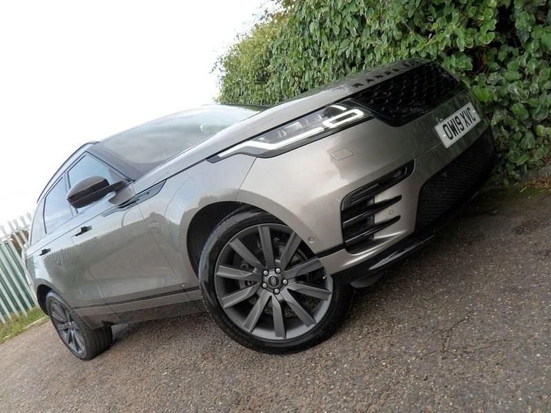 Used Land Rover Range Rover Velar HSE Dynamic 240 HP (176 kW) 2019 Silver SUV