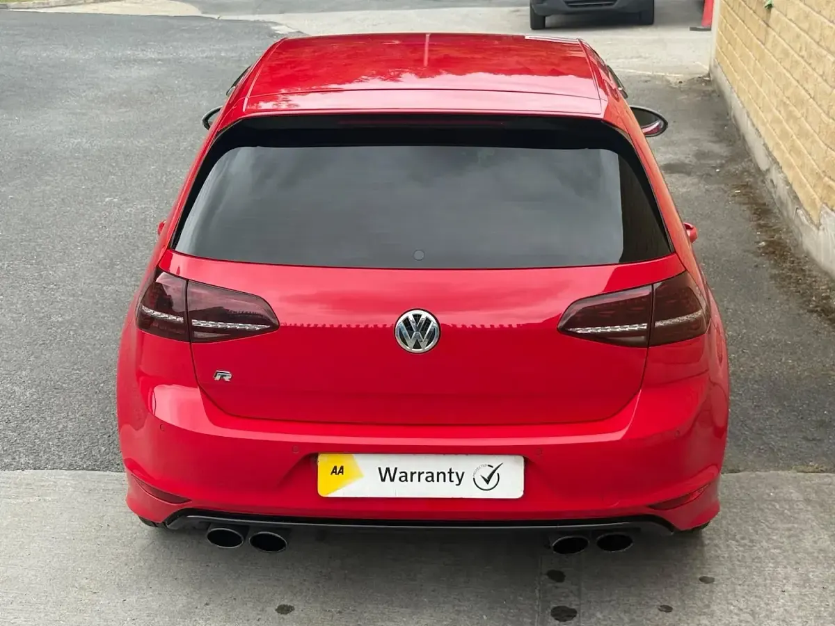 Used VW Golf VII R 2015 Red Hatchback