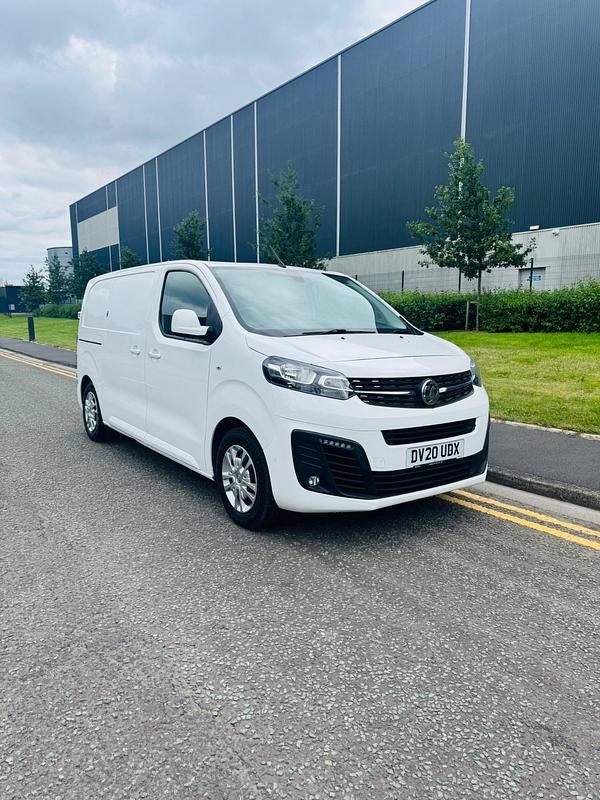 White Used 2020 Vauxhall Vivaro Sportive Van | £9,890 (Fair price) - Image 1/4
