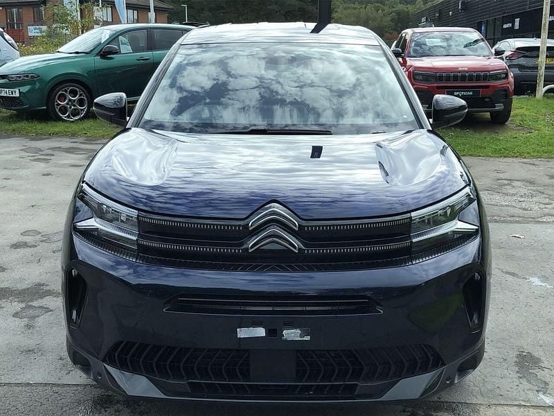 New 2025 Citroën C5 Aircross PureTech SUV | £24,995 (Good price) - Image 1/4