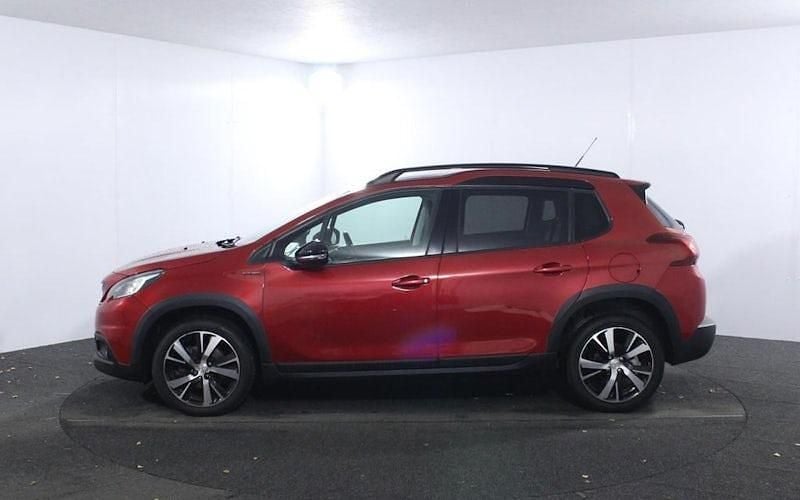 Usado Peugeot 2008 GT-line 120 HP (88 kW) 2019 Vermelho SUV