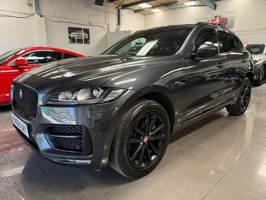Used Jaguar F-Pace R-Sport 300 HP (220 kW) 2018 Grey SUV