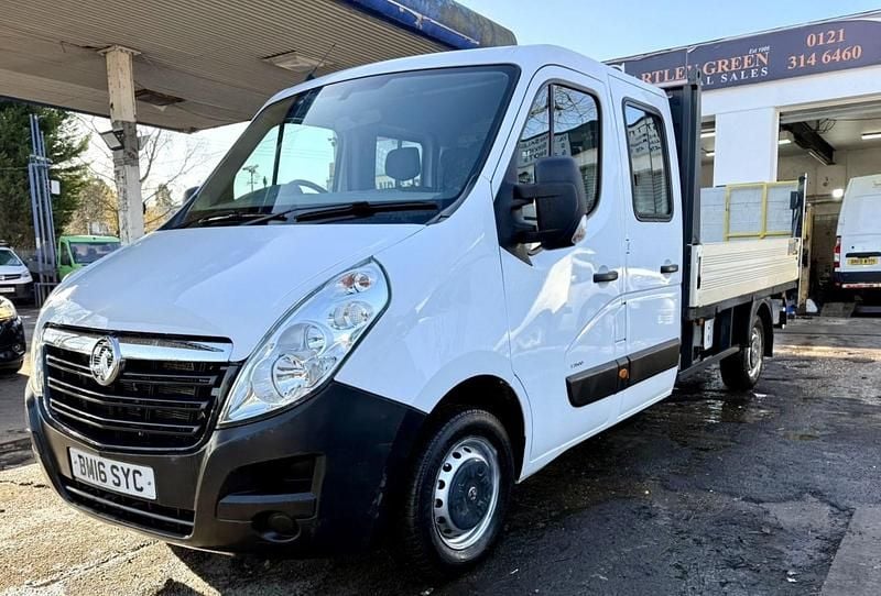 White Used 2019 Vauxhall Movano Van | £7,990 (Super price) - Image 1/4