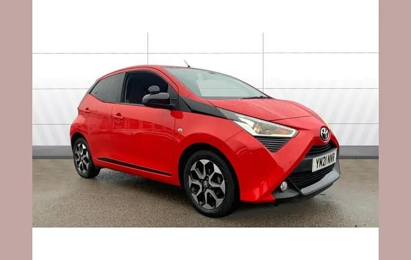Begagnad Toyota Aygo Trend 72 HK (52 kW) 2021 Halvkombi