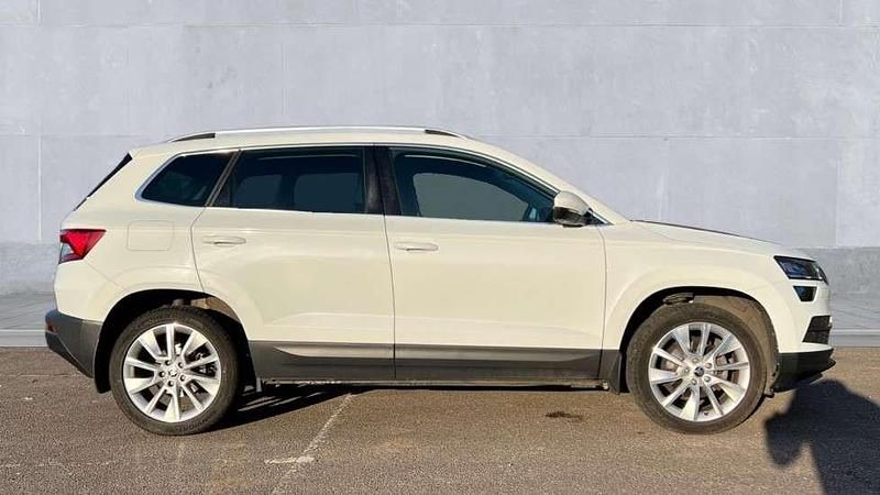 Used Skoda Karoq SE L 110 HP (80 kW) 2022 White SUV