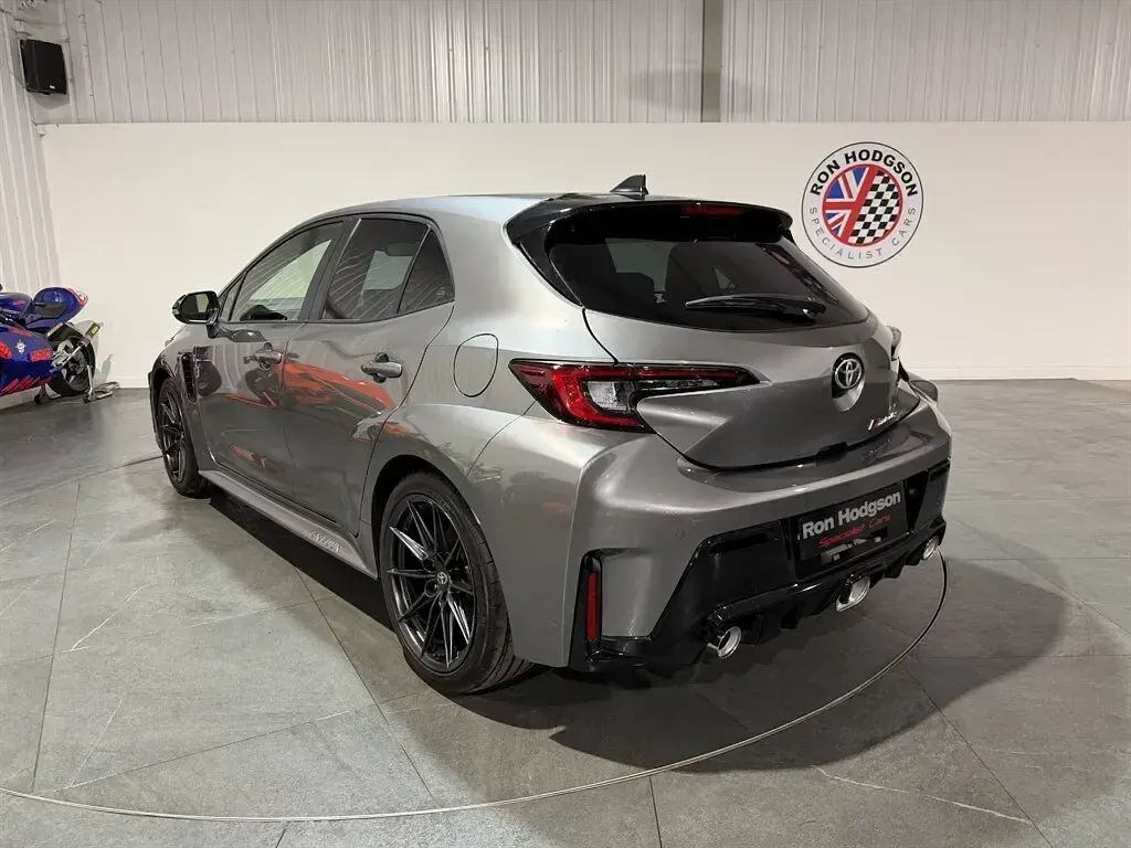 New Toyota Corolla 300 HP (220 kW) 2025 Precious metal Hatchback