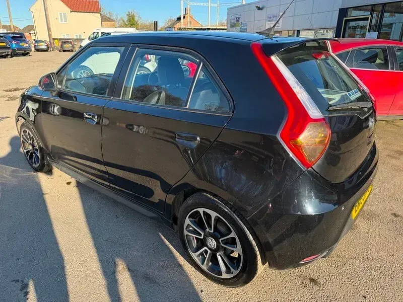 Used MG MG3 106 HP (77 kW) 2018 Black Hatchback