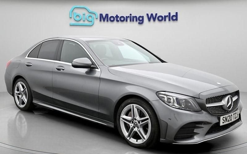 Usado Mercedes C300 AMG line 245 HP (180 kW) 2019 Sedan