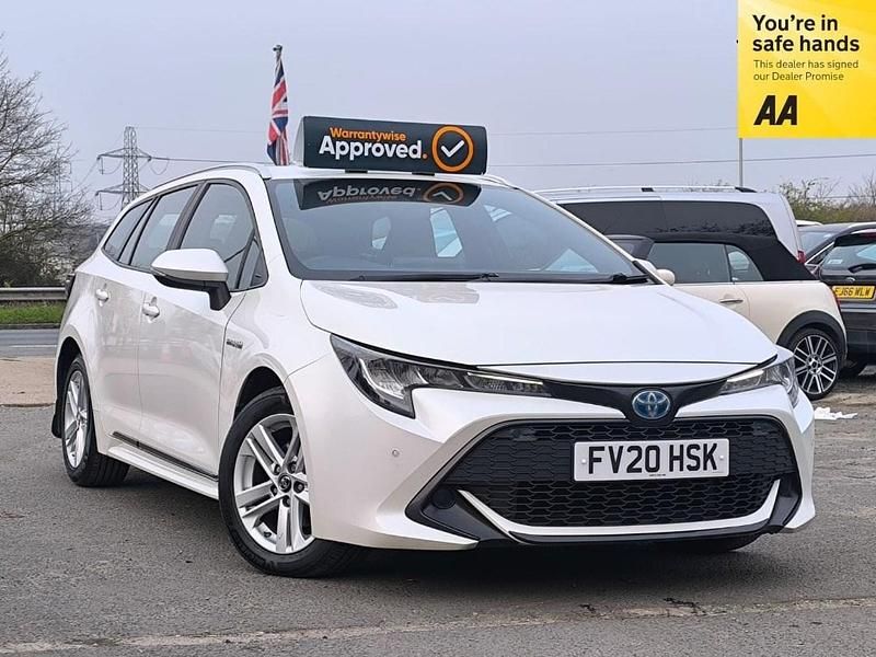 Used Toyota Corolla 122 HP (89 kW) 2020 White Estate
