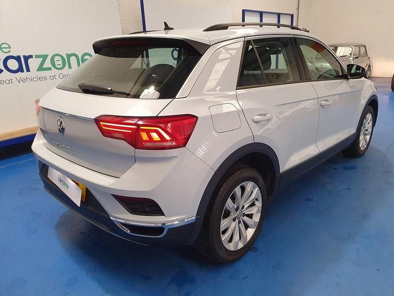 Used VW T-Roc SE 115 HP (84 kW) 2018 Silver SUV