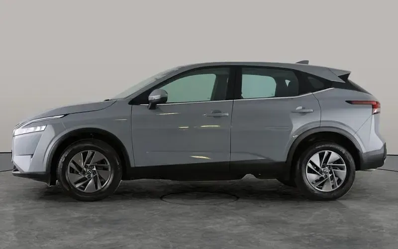 Used Nissan Qashqai Acenta Premium 140 HP (102 kW) 2023 Grey SUV