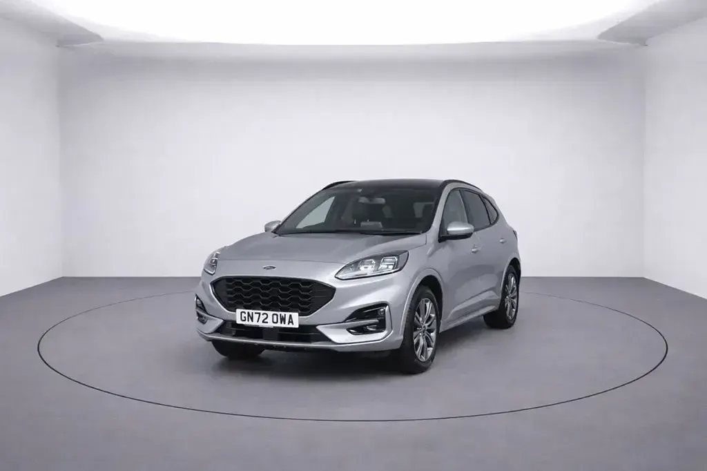 Begagnad Ford Kuga ST-Line X 225 HK (165 kW) 2022 Silver SUV