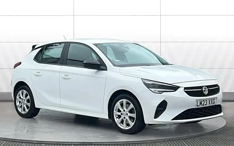 Used Vauxhall Corsa Design Edition 101 HP (74 kW) 2023 Hatchback