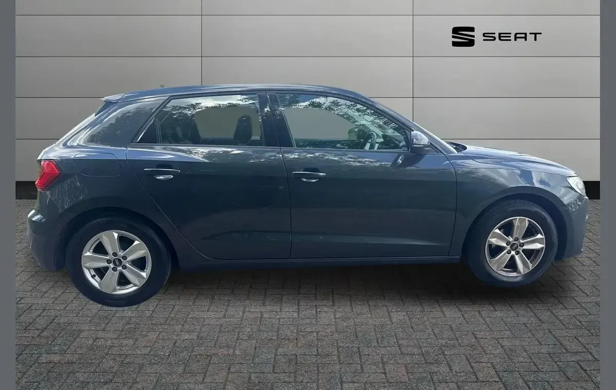 Used Audi A1 Design 94 HP (69 kW) 2021 Grey SUV