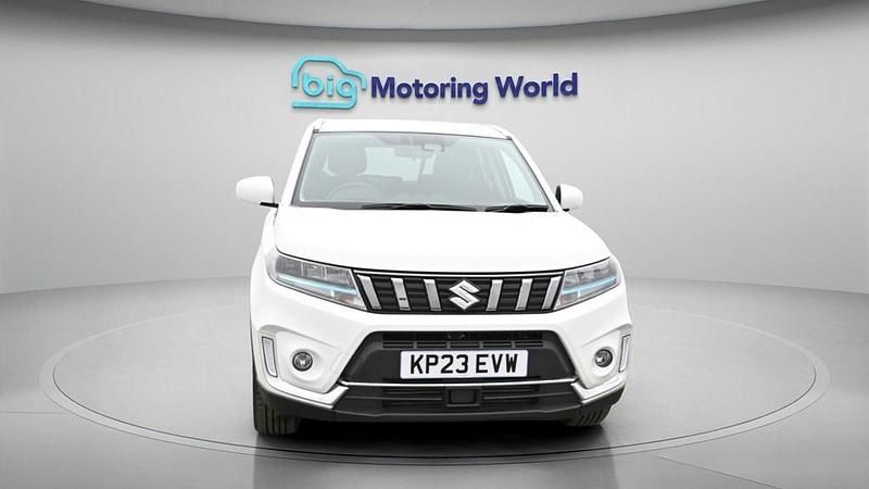 Used Suzuki Vitara SZ-T 129 HP (94 kW) 2023 White SUV