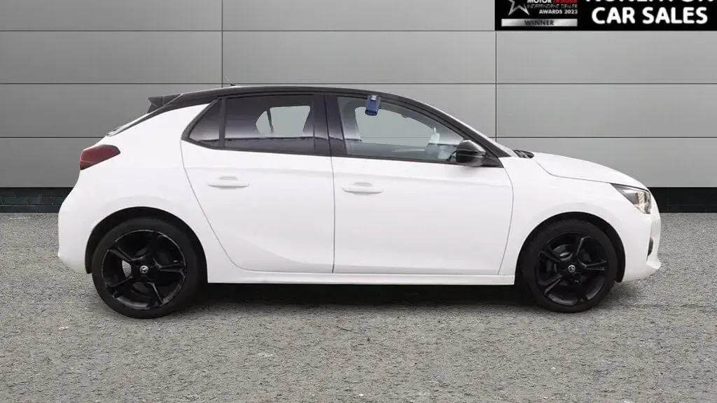 Used Vauxhall Corsa 75 HP (55 kW) 2023 White Hatchback