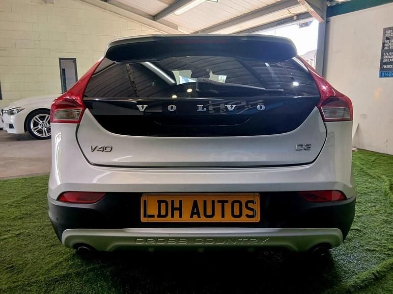 Used Volvo V40 2013 Silver Hatchback