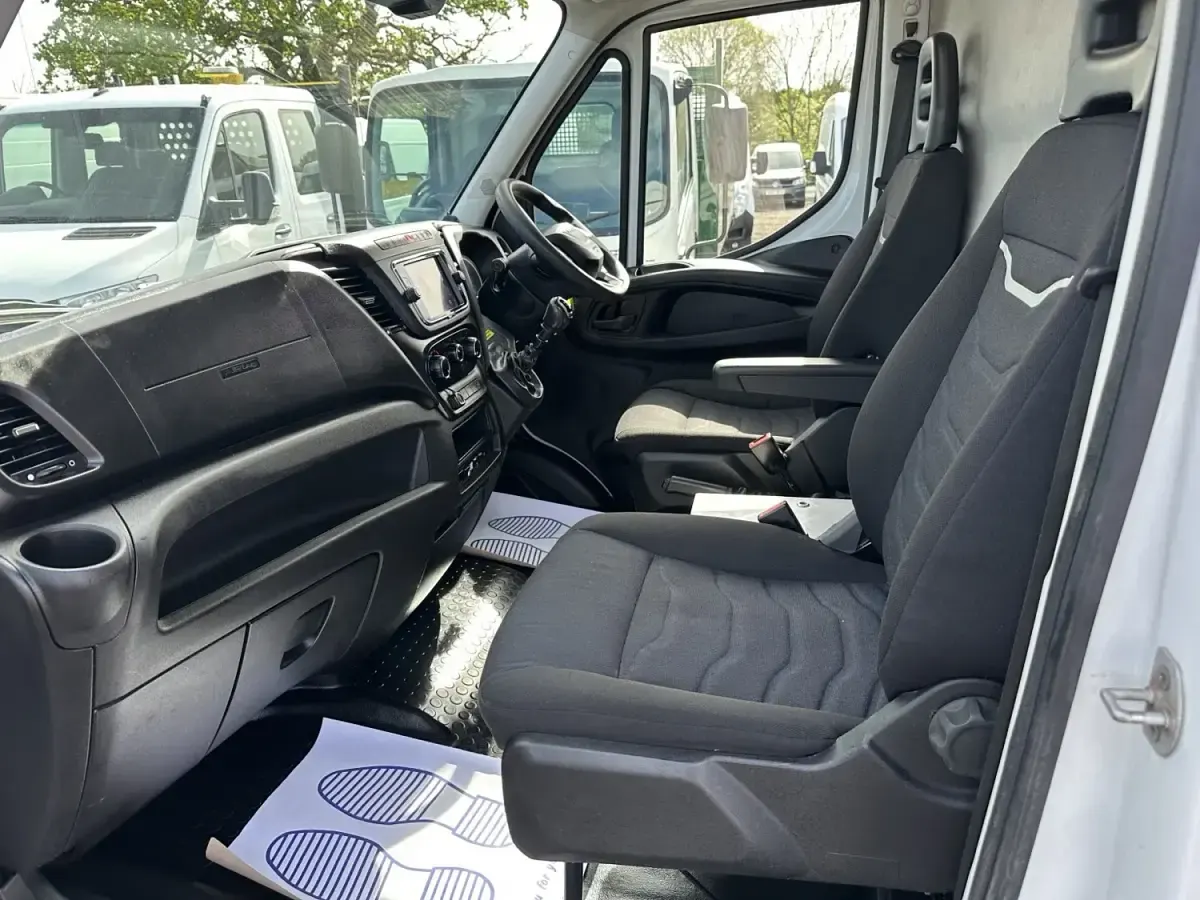 Begagnad Iveco Daily 2021 Vit Van