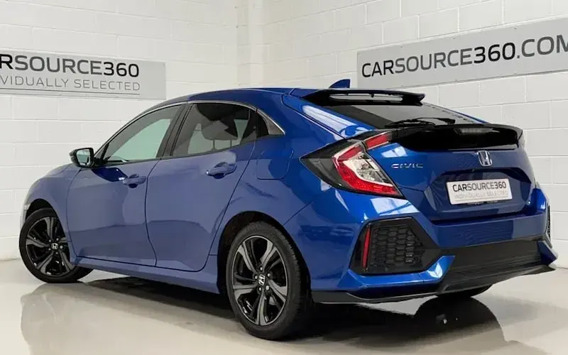 Used Honda Civic SR 129 HP (94 kW) 2017 Blue Hatchback
