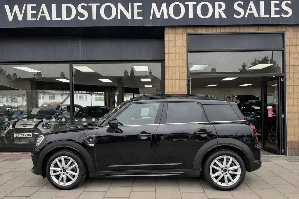 Gebraucht Mini Cooper S Sport 178 PS (130 kW) 2022 Schwarz Kleinwagen