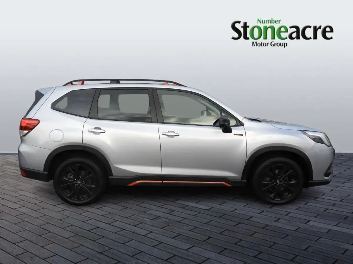 Usado Subaru Forester Sport 150 HP (110 kW) 2024 Prateado SUV