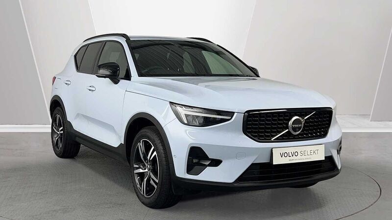 Used 2024 Volvo XC40 Plus SUV | £28,800 (A bit pricey) - Image 1/4