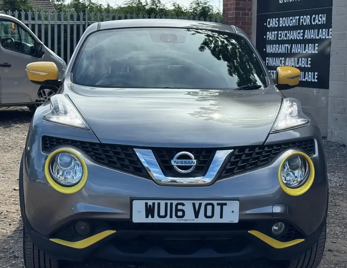 Used Nissan Juke N-Connecta 115 HP (84 kW) 2016 Grey SUV