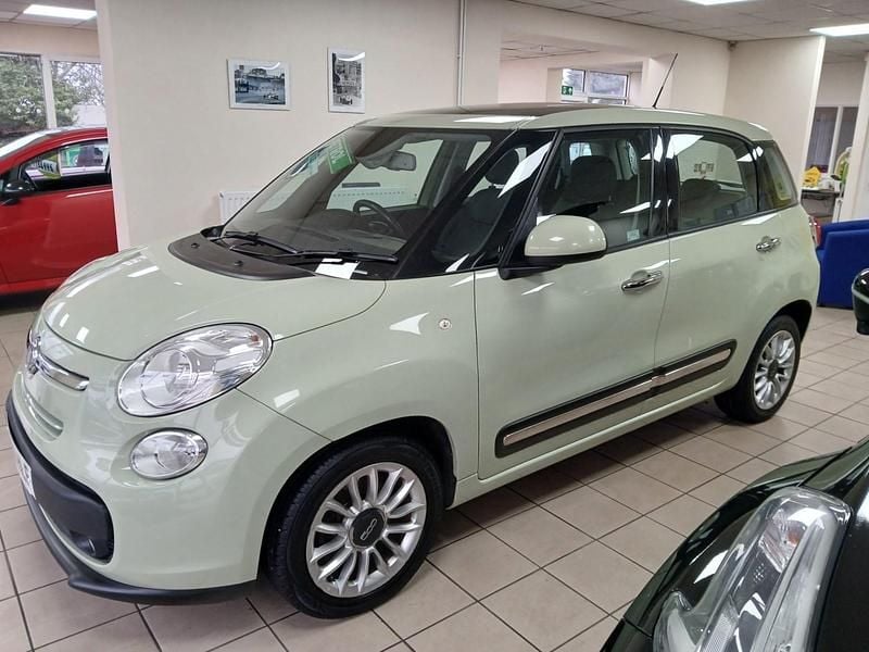 Used Fiat 500L Lounge 95 HP (69 kW) 2013 Green MPV