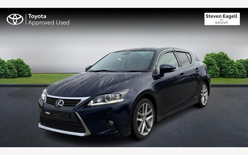 Used Lexus CT200h 136 HP (100 kW) 2017 Hatchback