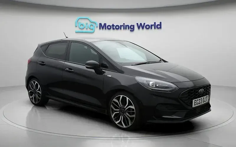 Usado Ford Fiesta ST-Line X 101 HP (74 kW) 2023 Preto Citadino