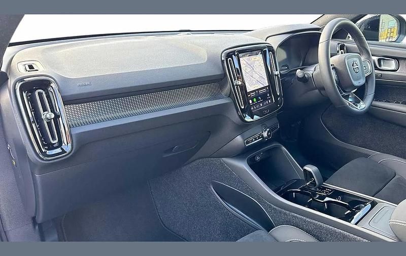 Used Volvo EC40 Plus 185 kW (252 HP) 2025 Black SUV