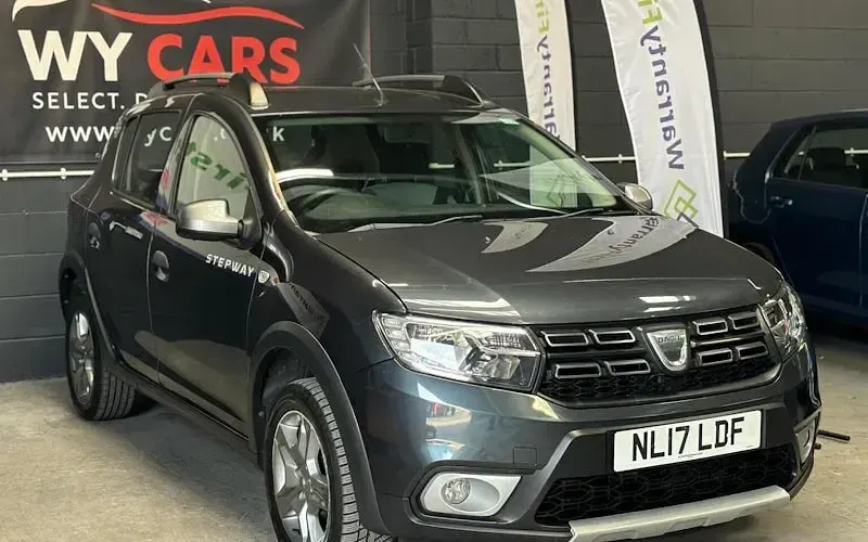 Used Dacia Sandero Lauréate 90 HP (66 kW) 2017 Grey Hatchback