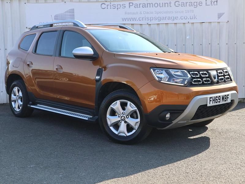 Orange Used 2019 Dacia Duster Comfort SUV | £10,995 (Fair price) - Image 1/3