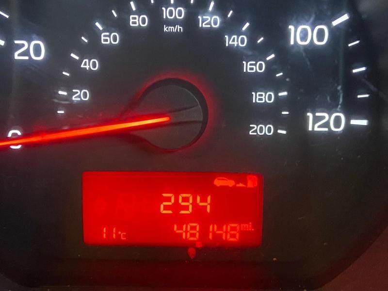 Used Kia Picanto 2017 White Hatchback